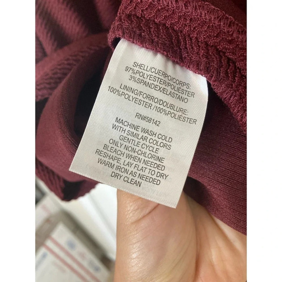 Gal Meets Glam Fit & Flare Burgundy Red Dress NWT Micro Rib Knit Short-Sleeve - Picture 16 of 16